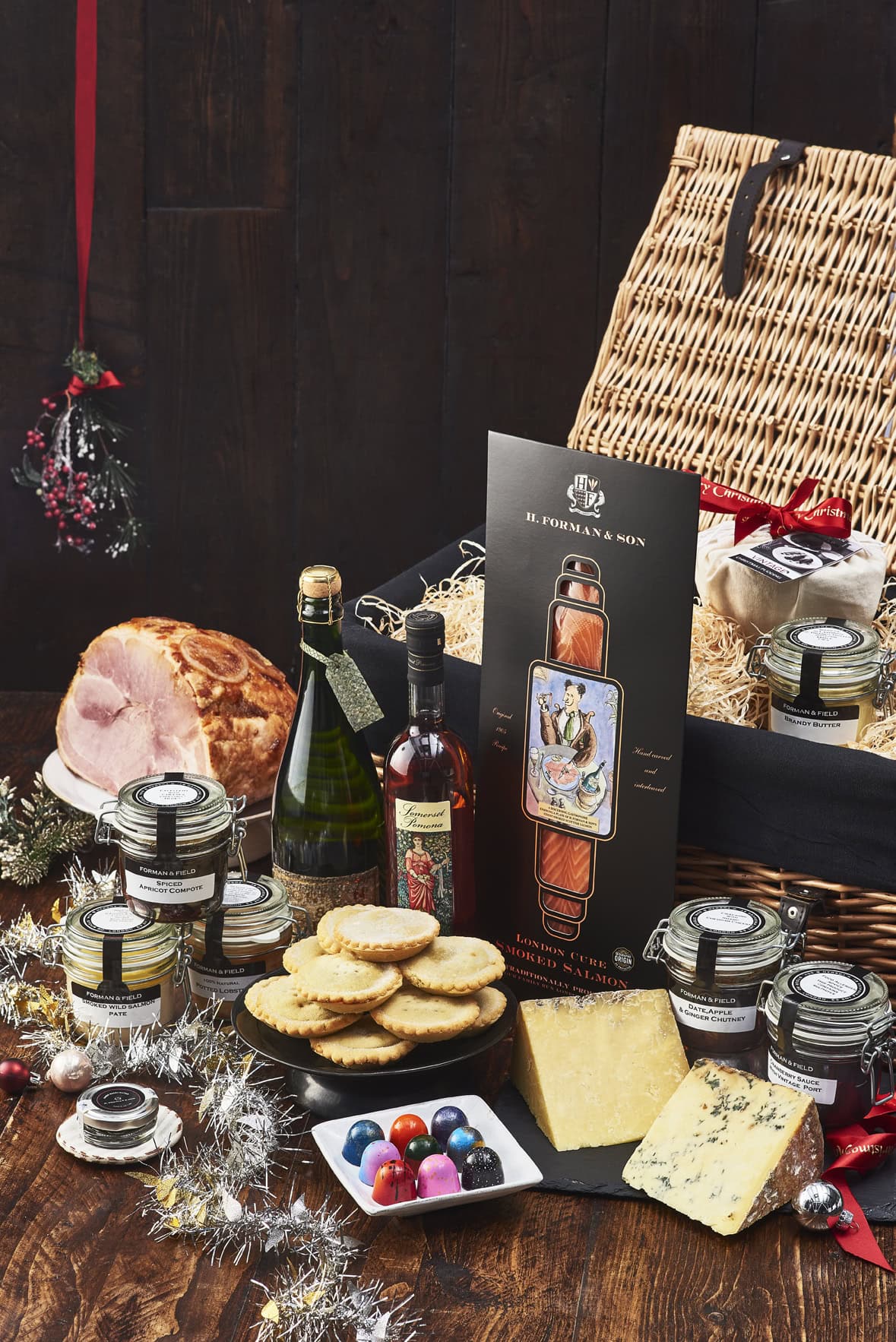 The Ultimate Christmas Gift Guide For Foodies